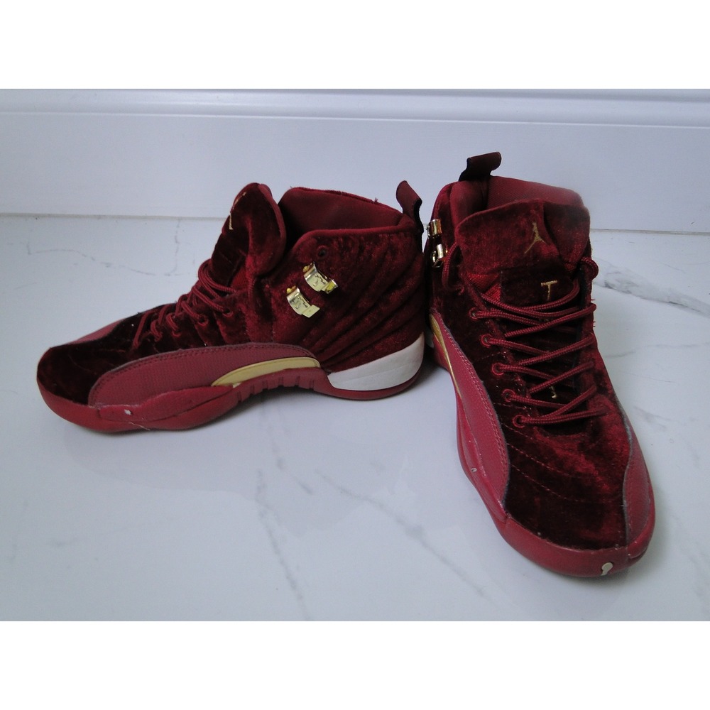 Air Jordan 12 Retro TW Burgundy Velvet Toddler Sneakers Size US 7 - Picture 2 of 6